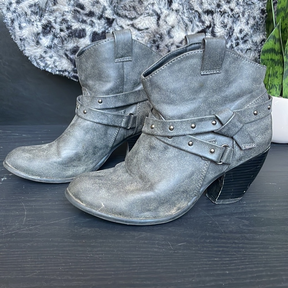 Grey Faded Glory Ankle Boots